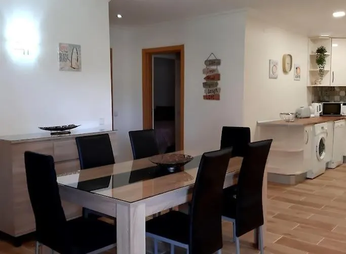 別荘 Quinta Vita- Laranja アルマンシル